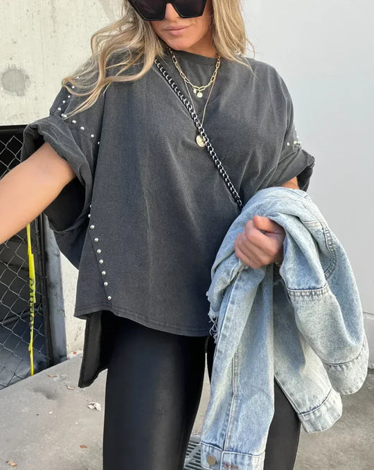 Kelly | Oversized T-shirt met klinknagels