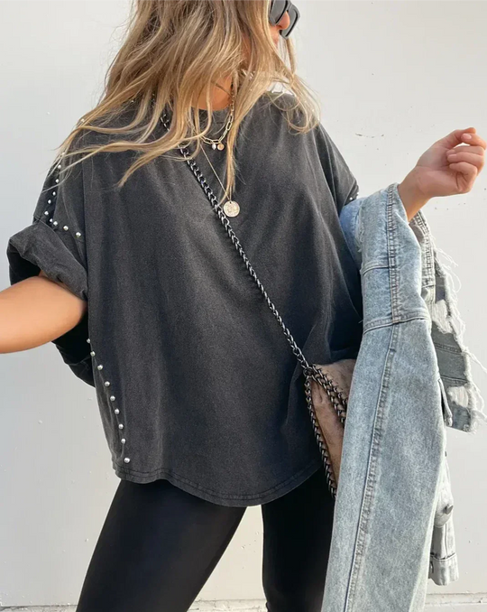 Kelly | Oversized T-shirt met klinknagels