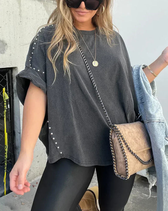 Kelly | Oversized T-shirt met klinknagels